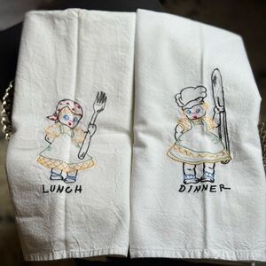2 Vintage Embroidered Flour Sack Cloth Tea Towels